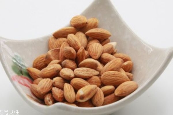 開(kāi)心果怎么保存不受潮 最好密封保存 開(kāi)心果怎么保存不受潮 最好密封保存