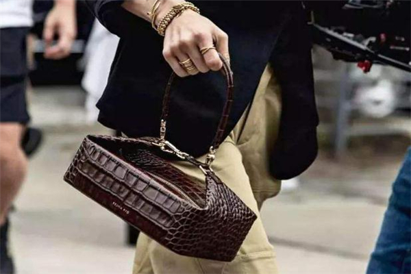 rejina pyo包包價格 網(wǎng)紅潮流飯盒包 rejina pyo包包價格 網(wǎng)紅潮流飯盒包