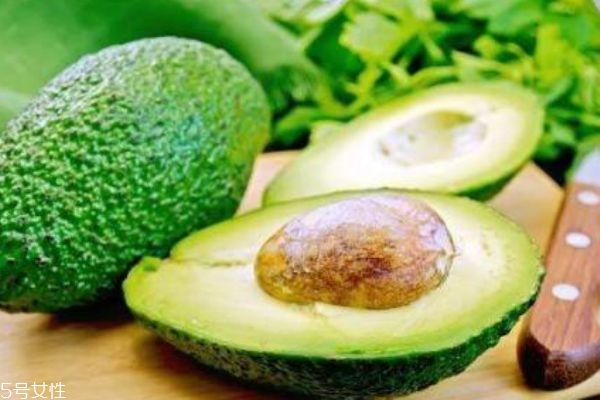 牛油果可以直接吃嗎 這樣吃更美味 牛油果可以直接吃嗎 這樣吃更美味