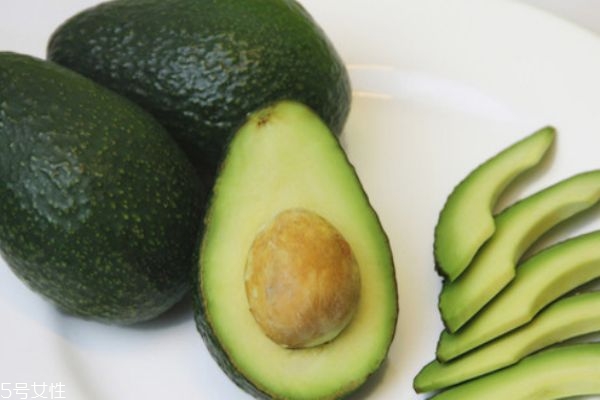牛油果可以直接吃嗎 這樣吃更美味 牛油果可以直接吃嗎 這樣吃更美味