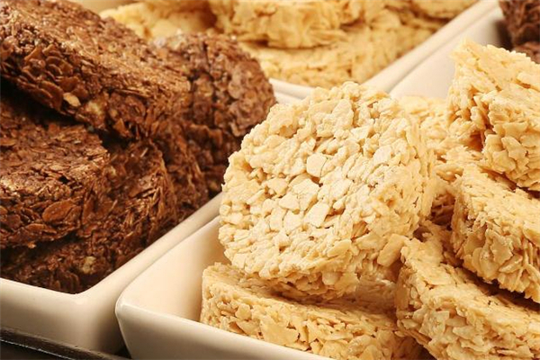 燕麥巧克力可以泡水喝嗎 口感很一般 燕麥巧克力可以泡水喝嗎 口感很一般