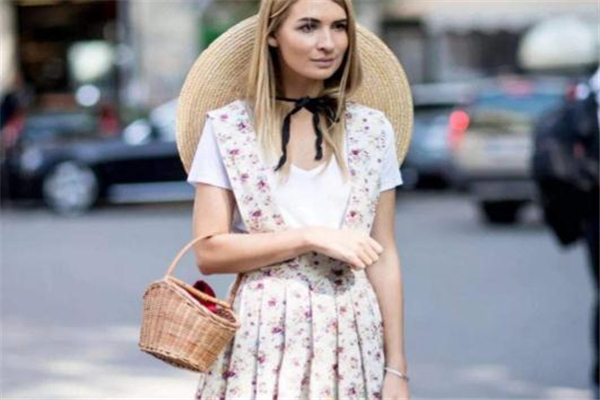 太瘦的女生怎么穿衣服 太瘦的女生穿搭技巧 太瘦的女生怎么穿衣服 太瘦的女生穿搭技巧