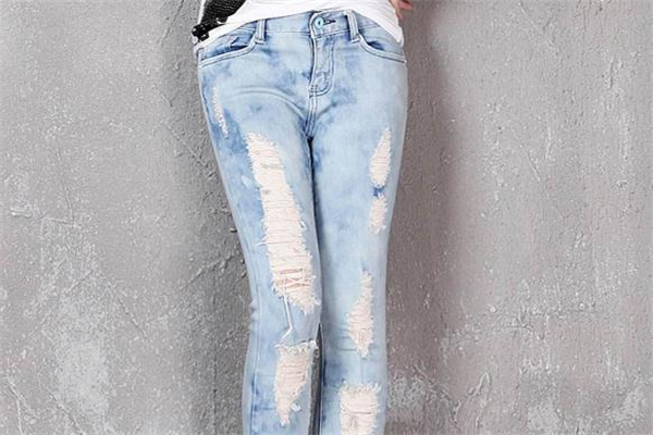 水洗牛仔褲是什么意思 牛仔褲經(jīng)典工藝 水洗牛仔褲是什么意思 牛仔褲經(jīng)典工藝