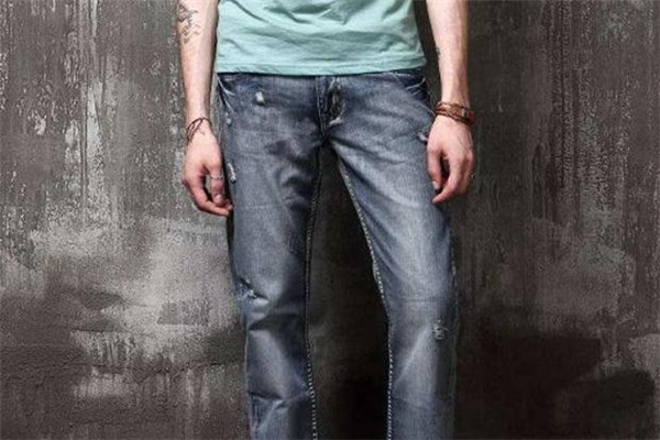 水洗牛仔褲會掉色嗎 分情況對待 水洗牛仔褲會掉色嗎 分情況對待
