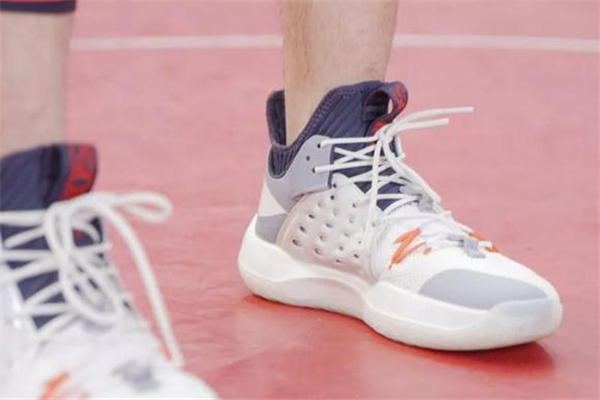 李寧音速7偏碼嗎 音速7尺碼選擇 李寧音速7偏碼嗎 音速7尺碼選擇