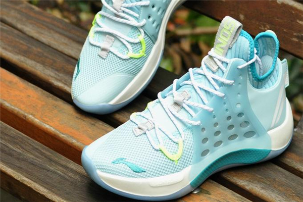 李寧音速7偏碼嗎 音速7尺碼選擇 李寧音速7偏碼嗎 音速7尺碼選擇