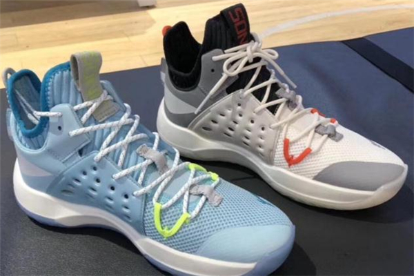 李寧音速7偏碼嗎 音速7尺碼選擇 李寧音速7偏碼嗎 音速7尺碼選擇