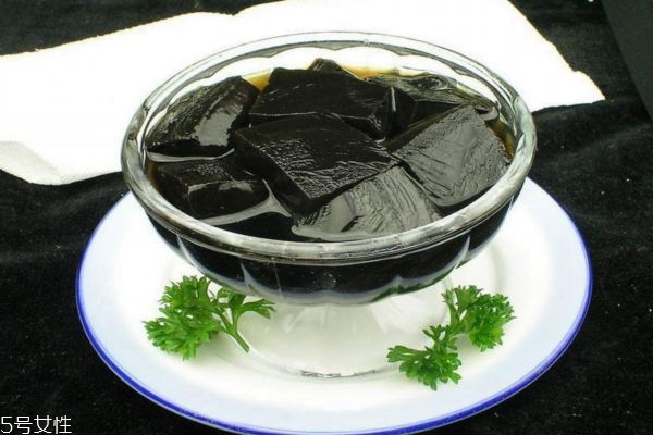 長期服用龜苓膏會怎樣 龜苓膏的禁忌 長期服用龜苓膏會怎樣 龜苓膏的禁忌