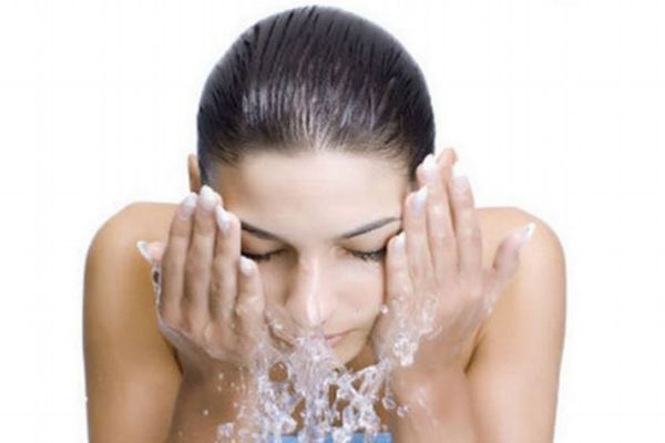 一天該洗幾次臉 日常5大洗臉誤區(qū) 一天該洗幾次臉 日常5大洗臉誤區(qū)