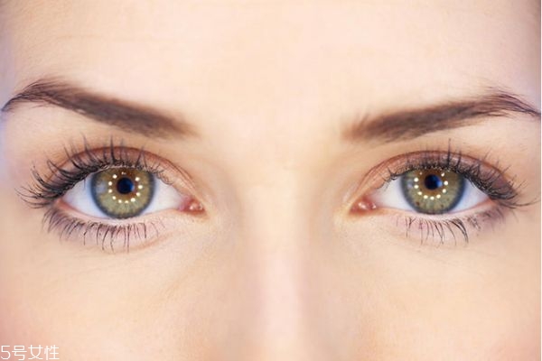 四十多歲女人適合護膚品 四五十歲的女人適合什么護膚品 四十多歲女人適合護膚品 四五十歲的女人適合什么護膚品