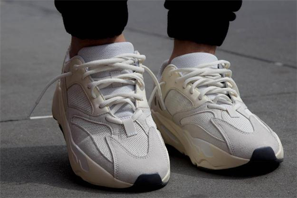 yeezy 700 analog什么時(shí)候發(fā)售 年度最強(qiáng)配色 yeezy 700 analog什么時(shí)候發(fā)售 年度最強(qiáng)配色