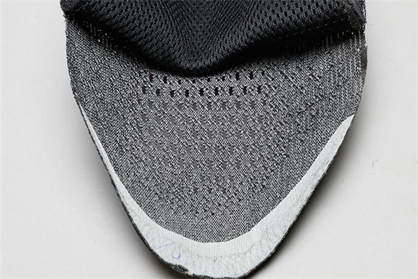 耐克飛馬35拆解 專業(yè)跑者的首選 耐克飛馬35拆解 專業(yè)跑者的首選