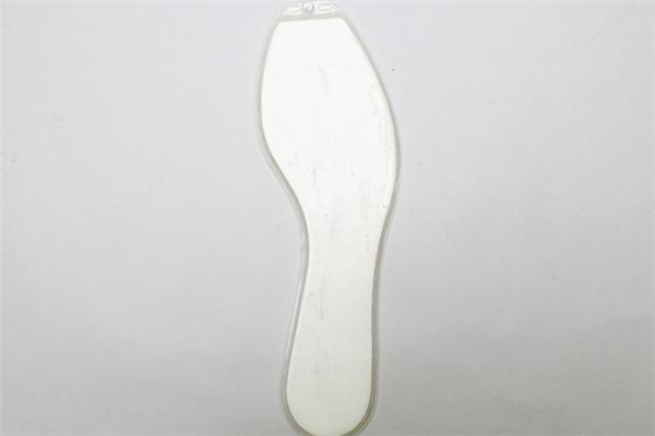 耐克飛馬35拆解 專業(yè)跑者的首選 耐克飛馬35拆解 專業(yè)跑者的首選