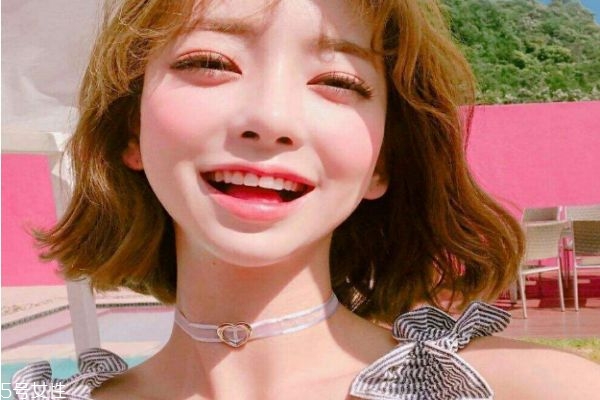 美瞳死活帶不上 新手如何快速戴美瞳 美瞳死活帶不上 新手如何快速戴美瞳