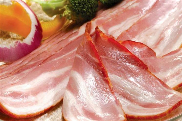 煎培根要放油嗎 當(dāng)心會(huì)粘鍋 煎培根要放油嗎 當(dāng)心會(huì)粘鍋