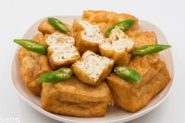 如何挑選豆腐 豆腐的選購(gòu)技巧 如何挑選豆腐 豆腐的選購(gòu)技巧