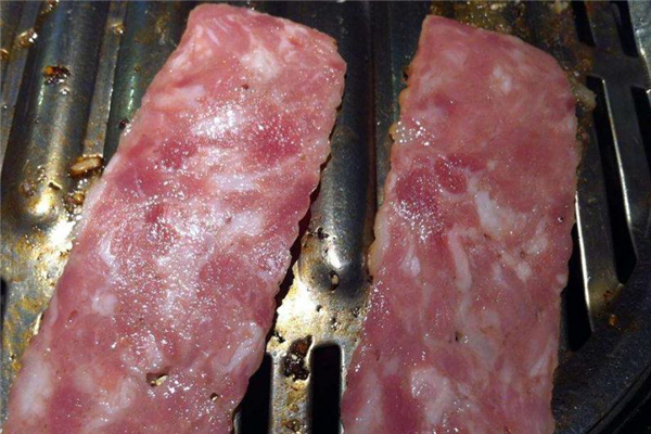 培根要煎多長時間 煎培根要多久能熟 培根要煎多長時間 煎培根要多久能熟