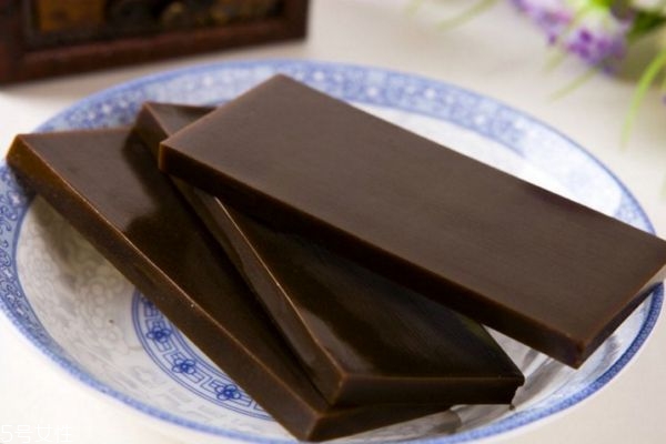 阿膠燉什么最好 阿膠不能和什么一起吃 阿膠燉什么最好 阿膠不能和什么一起吃