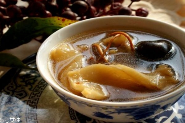 阿膠和什么一起燉比較好 阿膠燉什么最補血 阿膠和什么一起燉比較好 阿膠燉什么最補血