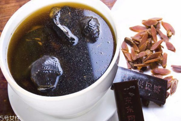 阿膠和什么一起燉比較好 阿膠燉什么最補血 阿膠和什么一起燉比較好 阿膠燉什么最補血