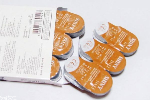 美瞳過期了還能帶嗎 美瞳過期了帶了有什么危害 美瞳過期了還能帶嗎 美瞳過期了帶了有什么危害