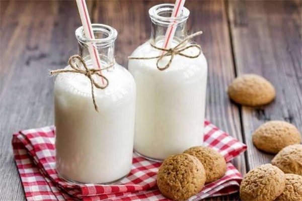 早餐奶晚上可以喝嗎 沒什么影響 早餐奶晚上可以喝嗎 沒什么影響