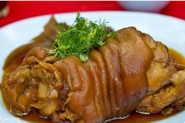 吃豬蹄到底美容還是長胖 吃豬蹄的好處和壞處 吃豬蹄到底美容還是長胖 吃豬蹄的好處和壞處