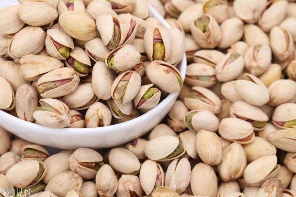 孕婦開心果一天吃多少 孕婦吃開心果注意事項(xiàng) 孕婦開心果一天吃多少 孕婦吃開心果注意事項(xiàng)