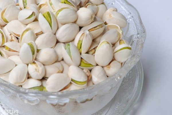 吃開心果會上火嗎 吃開心果上火怎么辦 吃開心果會上火嗎 吃開心果上火怎么辦