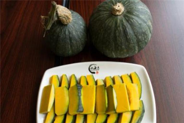 青南瓜孕婦可以吃嗎 營養(yǎng)元素很豐富 青南瓜孕婦可以吃嗎 營養(yǎng)元素很豐富