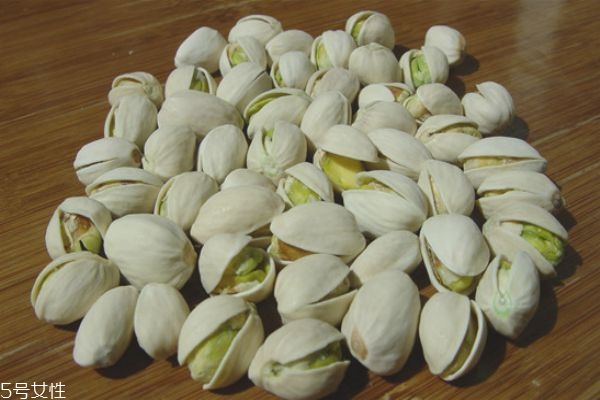 開心果糖尿病人能吃嗎 糖尿病人怎么吃開心果 開心果糖尿病人能吃嗎 糖尿病人怎么吃開心果