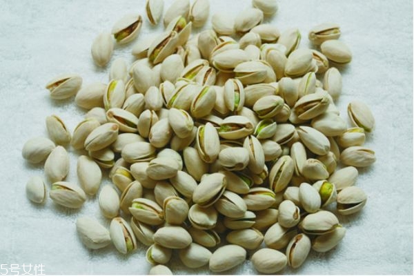 吃開心果會上火嗎 吃開心果上火怎么辦 吃開心果會上火嗎 吃開心果上火怎么辦