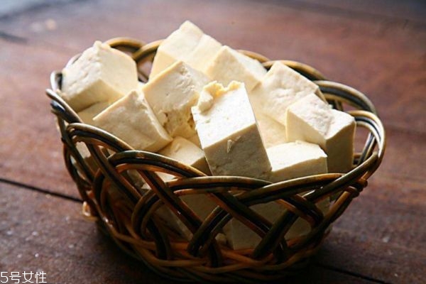 吃什么東西越吃越瘦 解饞不發(fā)胖的15種零食 吃什么東西越吃越瘦 解饞不發(fā)胖的15種零食