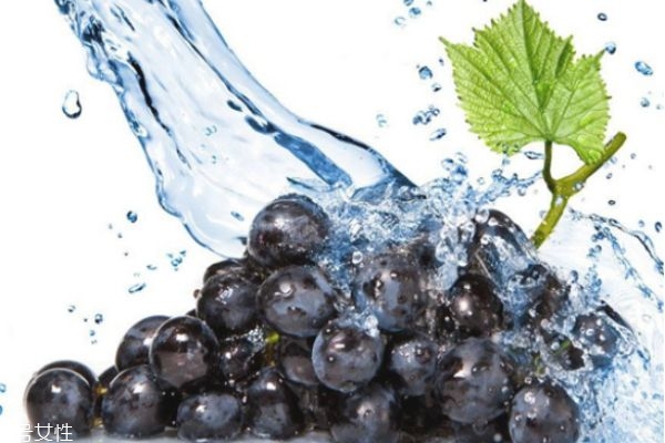 葡萄怎么清洗干凈 葡萄的營(yíng)養(yǎng)價(jià)值及功效 葡萄怎么清洗干凈 葡萄的營(yíng)養(yǎng)價(jià)值及功效