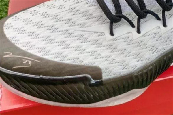 匹克閃電2019測評 路威版閃電2019開箱報告 匹克閃電2019測評 路威版閃電2019開箱報告