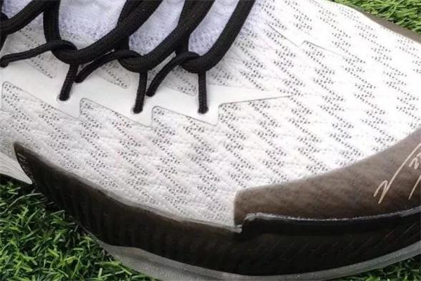 匹克閃電2019測評 路威版閃電2019開箱報告 匹克閃電2019測評 路威版閃電2019開箱報告