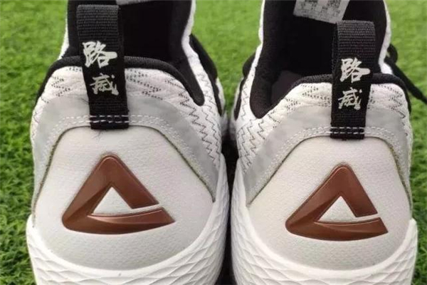 匹克閃電2019測評 路威版閃電2019開箱報告 匹克閃電2019測評 路威版閃電2019開箱報告