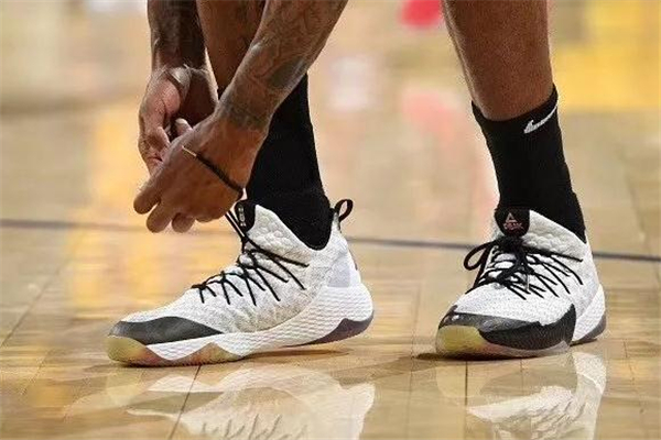 匹克閃電2019測評 路威版閃電2019開箱報告 匹克閃電2019測評 路威版閃電2019開箱報告