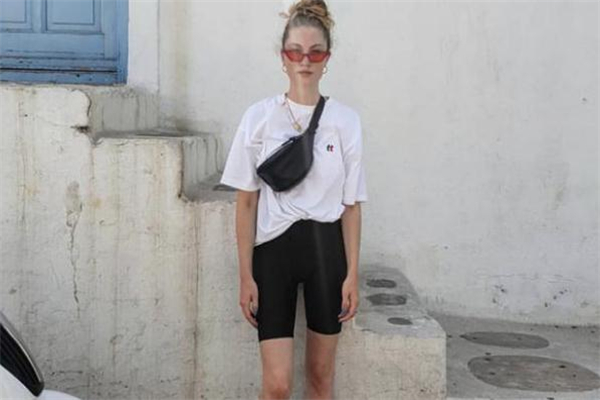 健美短褲怎么搭配 最新時尚尖貨 健美短褲怎么搭配 最新時尚尖貨