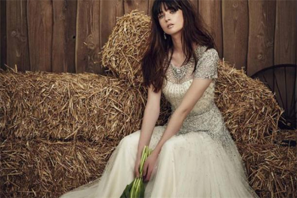jenny packham是什么牌子 頂級(jí)設(shè)計(jì)師品牌 jenny packham是什么牌子 頂級(jí)設(shè)計(jì)師品牌