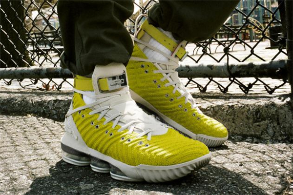 耐克lebron16 hfr熒光檸檬黃發(fā)售時(shí)間 詹16hfr亮黃配色 耐克lebron16 hfr熒光檸檬黃發(fā)售時(shí)間 詹16hfr亮黃配色