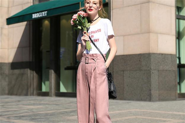 夏天上班怎么搭配衣服 清涼又干練 夏天上班怎么搭配衣服 清涼又干練