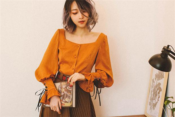 宮廷風(fēng)襯衫搭配指南 輕奢復(fù)古風(fēng)穿搭 宮廷風(fēng)襯衫搭配指南 輕奢復(fù)古風(fēng)穿搭