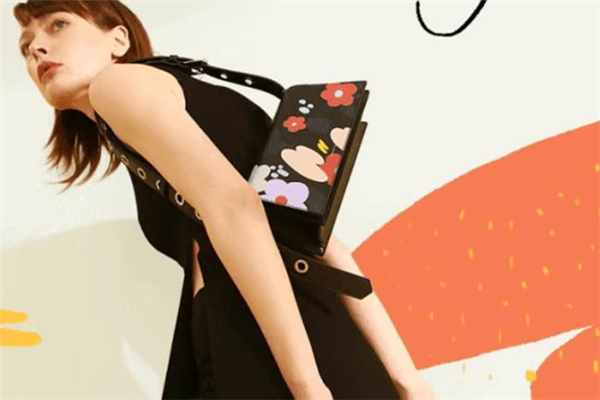 2019小ck520花蜜包多少錢 小ck520限定禮盒價格 2019小ck520花蜜包多少錢 小ck520限定禮盒價格