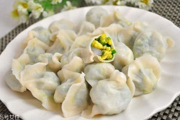 餃子的包法有哪些 學(xué)包餃子的捏法 餃子的包法有哪些 學(xué)包餃子的捏法