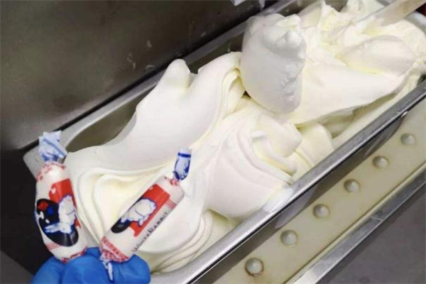 大白兔冰淇淋多少錢 網(wǎng)紅大白兔冰淇淋價格 大白兔冰淇淋多少錢 網(wǎng)紅大白兔冰淇淋價格