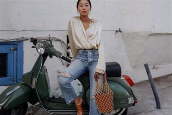 絲綢襯衫怎么搭配 打造高級時髦感 絲綢襯衫怎么搭配 打造高級時髦感