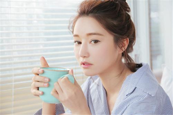 素顏霜可以當面霜用嗎 這樣使用比較好 素顏霜可以當面霜用嗎 這樣使用比較好