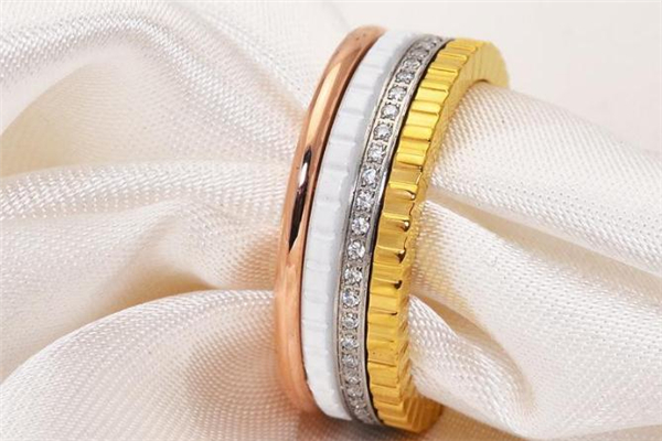 寶詩龍戒指多少錢 寶詩龍quatre戒指價格 寶詩龍戒指多少錢 寶詩龍quatre戒指價格