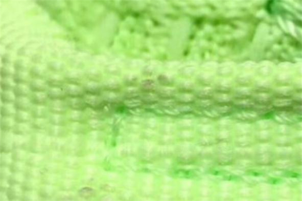 yeezy 350熒光綠真假辨別 椰子350熒光綠真假對比 yeezy 350熒光綠真假辨別 椰子350熒光綠真假對比